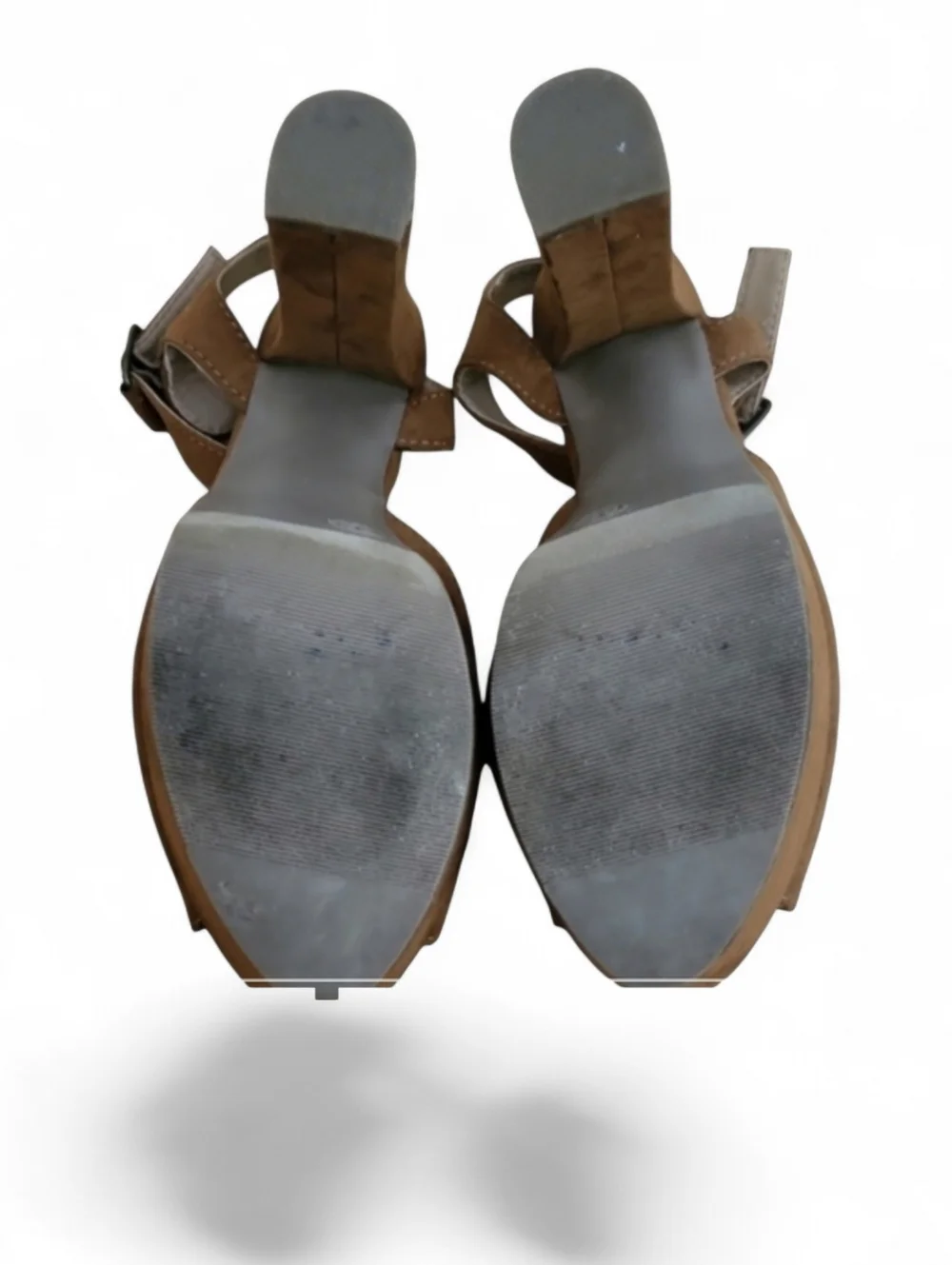 🤎 Candie’s Brown Suede Platform Heels – Size 8.5